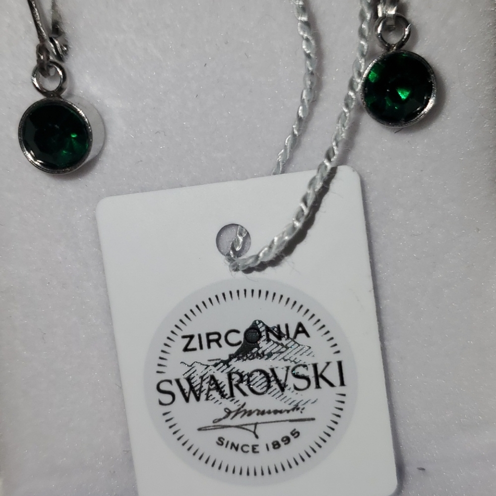 Green Emerald Swarovski Crystal Drop Ear…